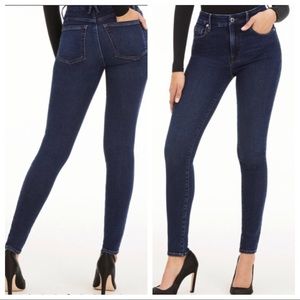 GOOD AMERICAN GOOD WAIST STRAIGHT LEG SKINNY JEANS • sz 8/29